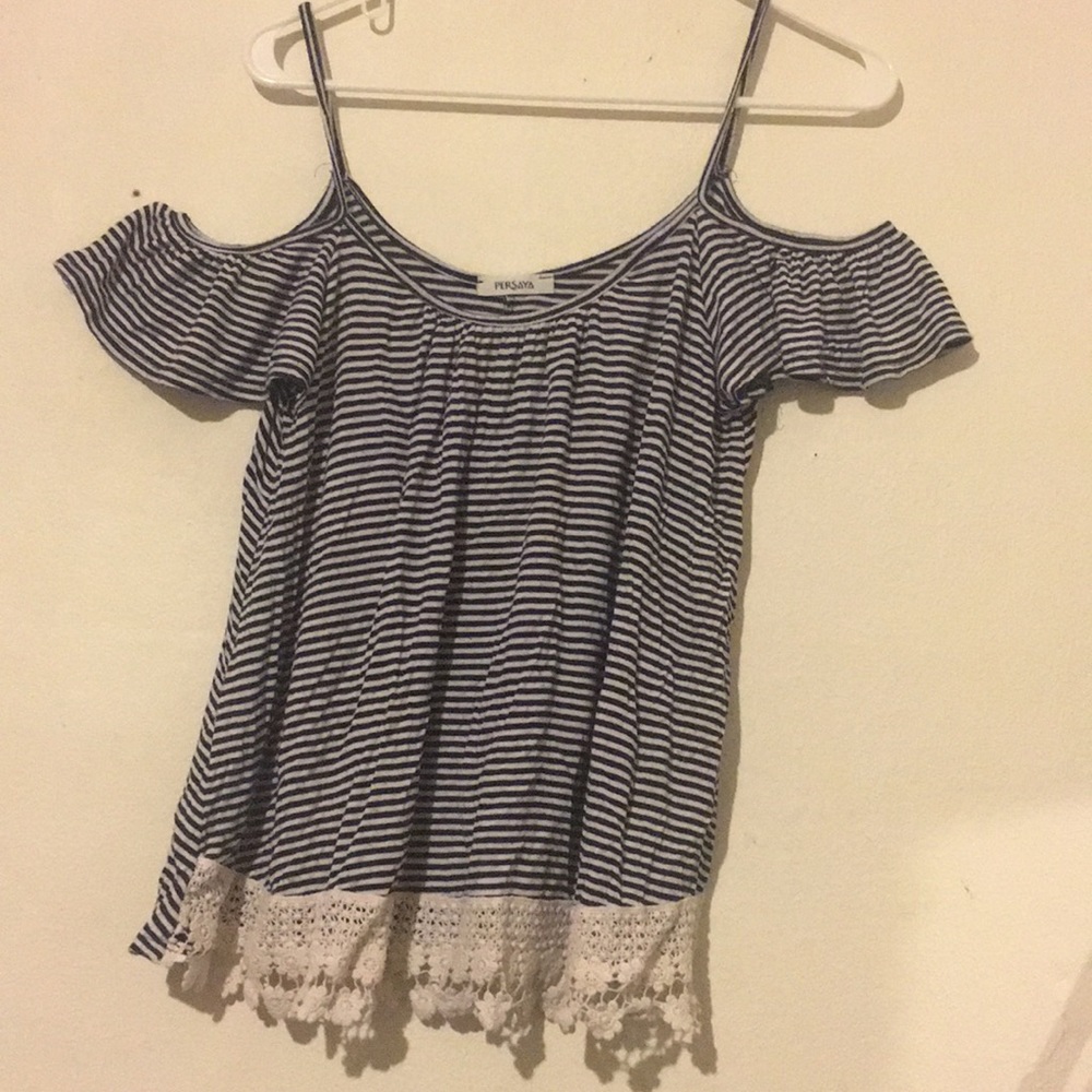 Cold shoulder Top